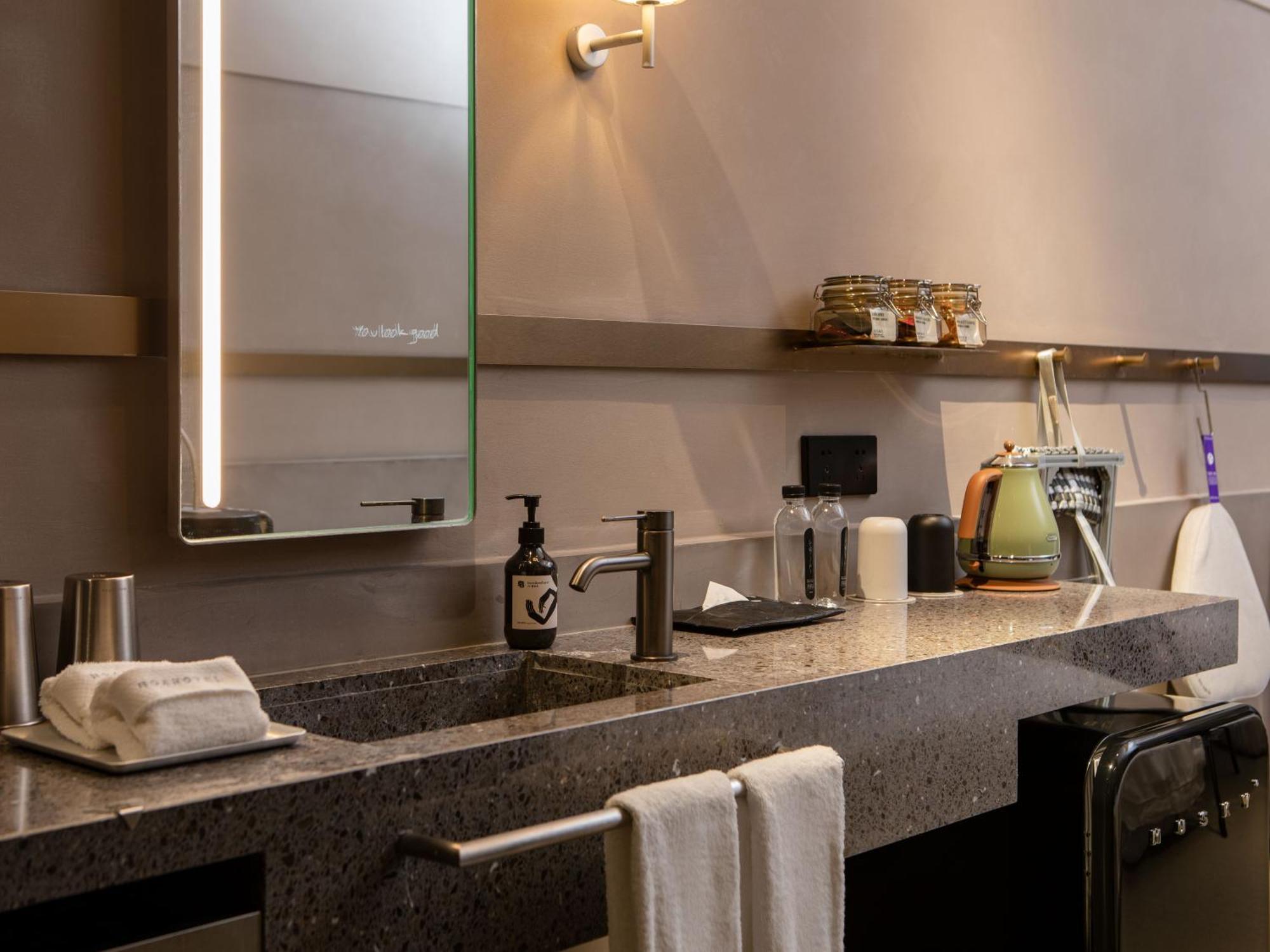 Noa Hotel Shenzhen Luohu Bagian luar foto
